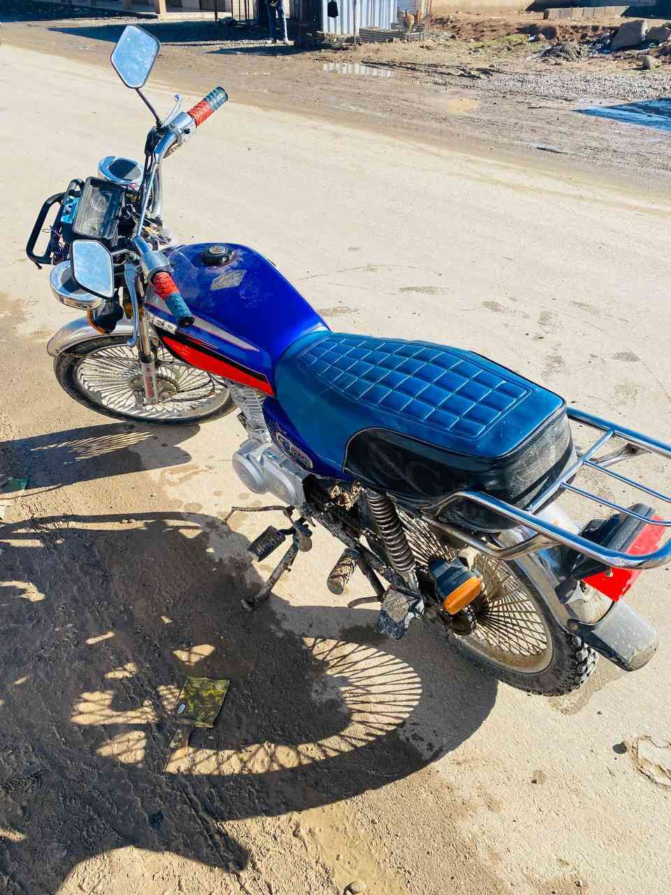 شرط ما مفتوح 

525 وبي مجال خابر وتدلل ***********
