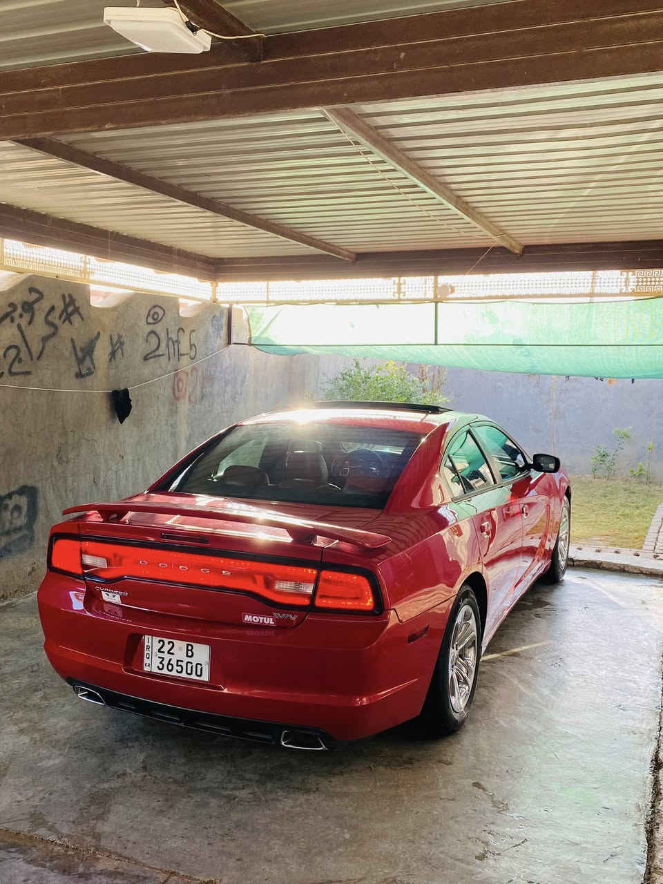 سلام عليكم ***********
جارجر للبيع 2012  رقم اربيل بسمي سنويه وهزه جديد السياره بسمي تريد تحويل او وكاله 

السياره فول مواصفات ماعده الرادار  السياره خليجيه

ضرر السياره موضح بسونار 

مكينه وكير وكسن شرط طخم تاير  جديد حداديه امامي خلفي جديد السياره مايعوزه ربع 

السعر 175وبيه مجال شي قليل  مكاني
