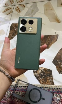 انفنكس نوت 40 برو • ٢٥٦/١٦ • شحن ٧٠ واط