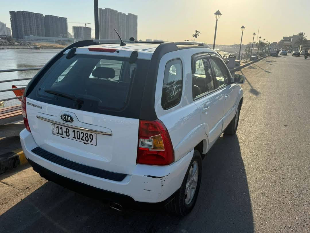 ‎السلام عليكم
 ‎كيا سبورتج خليجي للبيع موديل 2010 
 ‎بدون صبغ فقط بارد قليل بالجاملغ الامامي جهة الايمن والدعامية الخلفية مبدلة للجمالية 
‎ماشية تقريباً 204 الف كم
‎رقم بغداد انكليزي سنوية بإسمي
فتحة سلايد روف ، الارضية والكشنات مغلفة جلد للمحافظة عليها ،  وباقي ‎مواصفاتها معروفة 
‎السعر 130 $
‎مع مجال جداً بسيط

‎العنوان بغداد -الاعظمية - سبع ابكار ...
 لمن يرغب بالشراء الاتصال على الرقم التالي
‎*********** 
ويمكنكم المراسلة على الواتساب
