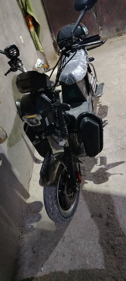 السلام عليكم
للبيع جبلي الاخوين  2025
ابو البصمه 
6باتري بطاريات فول ع فحص
سماعات ام بي ثري
نضافه فول دراجه مرتبه
السعر 500 وبي مجال
عنواني فلوجه 
***********,, ***********,
