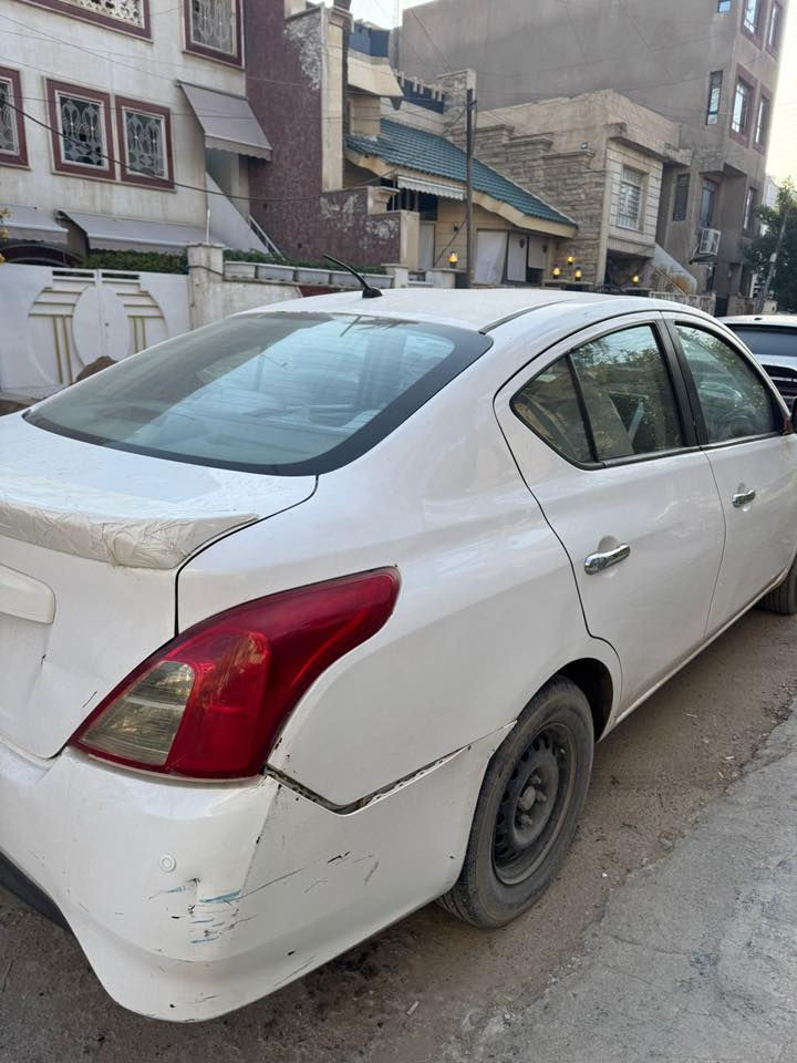 نيسان سني موديل ٢٠٢٠ رقم بغداد بيها طخات مثل مشوفون 
عله حطتها ابيعها بسمنه ماشية ١٠٠ الف وشوية 
السعر ١٠٣ وبيها مجال 
مكاني بغداد رقمي ***********
