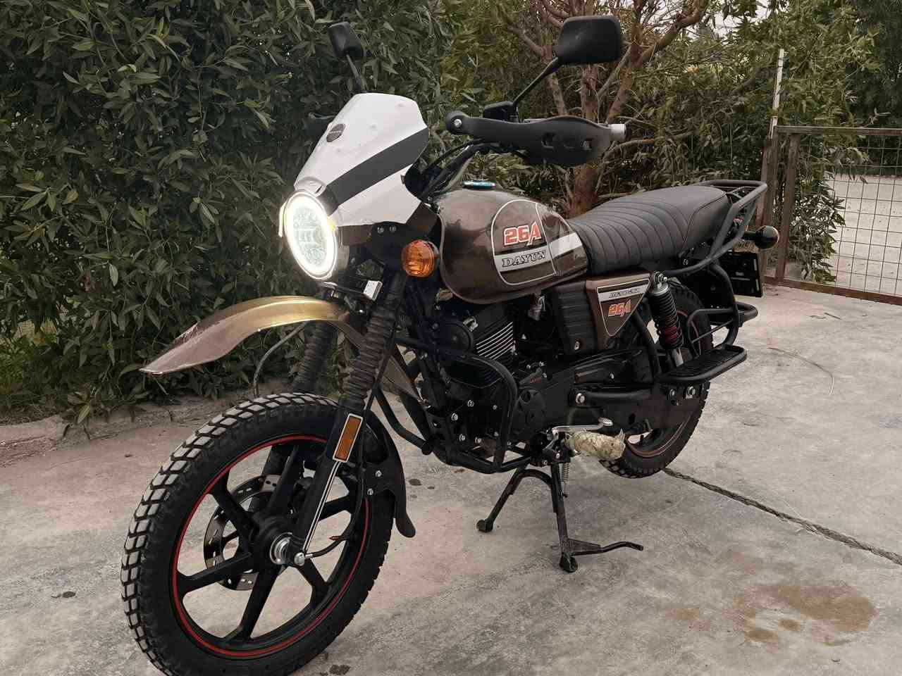 سلام عليكم دايوان جبلي موديل ٢٠٢٥ بعدهة عل سحك ماشية ٦٠٠ كيلو يعني زيرو مكفولة كفاله عامة اوراق سحب سعرهة ١٣٢٥ وبيهة مجال بسيط مكاني ديالى المقدادية *********** 
(مكلف بالنشر)
