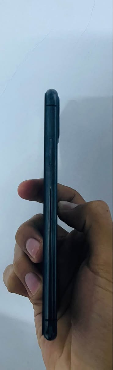 11 برو ماكس

نضيف جدا مثل ماموضح بلصور مامفتوح

بطارية 77

مساحة256

بي خلل بسيط جدا بلكاميرا

السعر 399
***********

@ادمن Singapore
