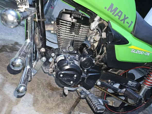 دراجة سونك ماكس
مكان الوجيهية 
السعر 900 بي مجال للطيبين 
ماشي 4000
تواصل على رقم 
***********
