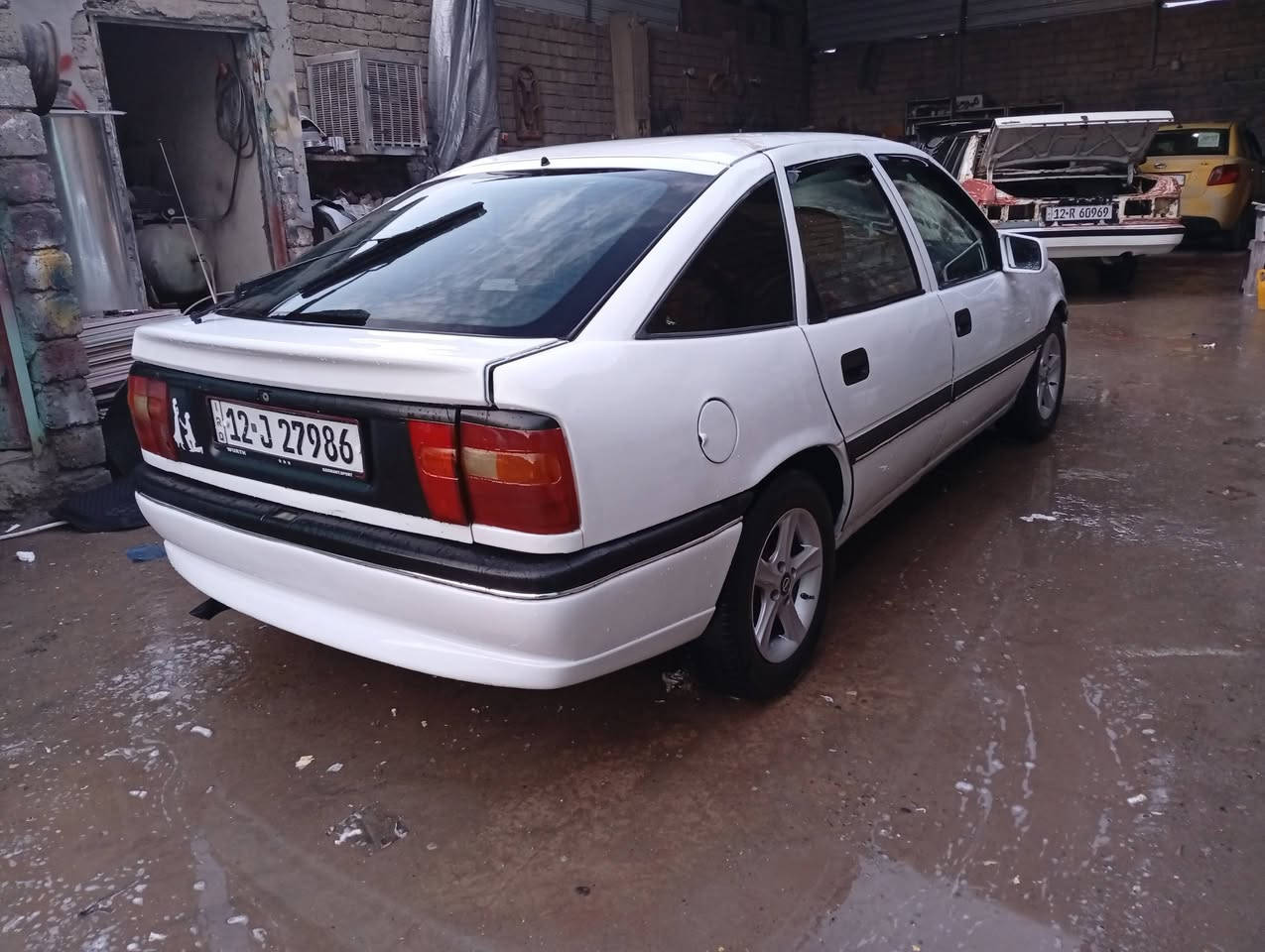 اسلام عليكم فكتره للبيع حجم 20موديل 94سنويه عضم صبغ شركة ألسعر 38وبيه مجال بصيط  الستفسارعلى الرقم ***********أسيا***********
