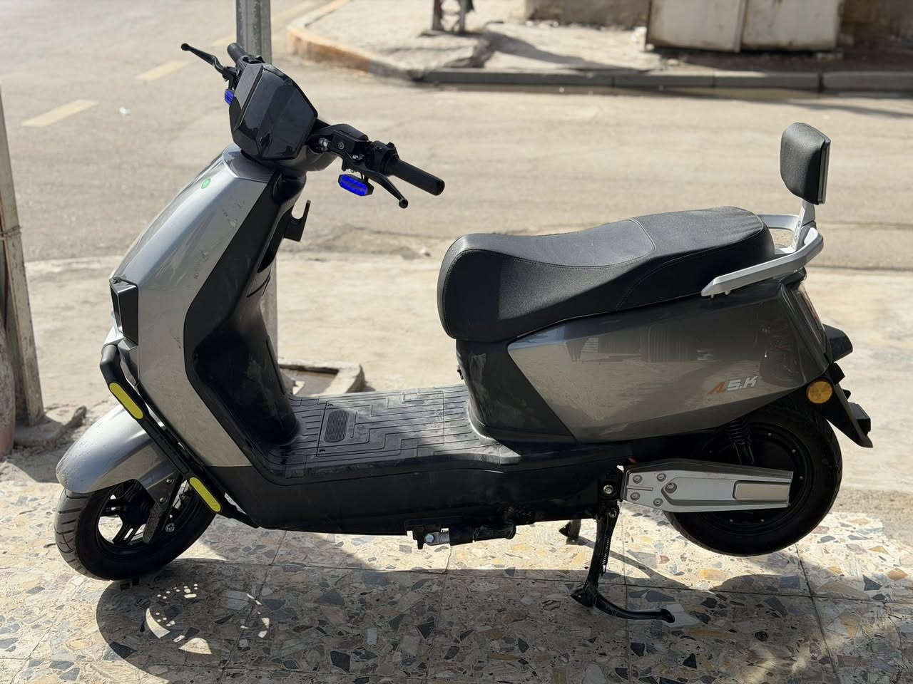 السلام عليكم دراجة ماركة ask للبيع فول مواصفات نظامR نظام 3سرع نظام مثبت سرعه باقي التفاصيل في الخاص السعر 850 ألف وبيه مجال


**إذا كنت صاحب هذا الإعلان وتريد حذفه لأي سبب، رجاءا أرسل رسالة إلى الدعم الفني**