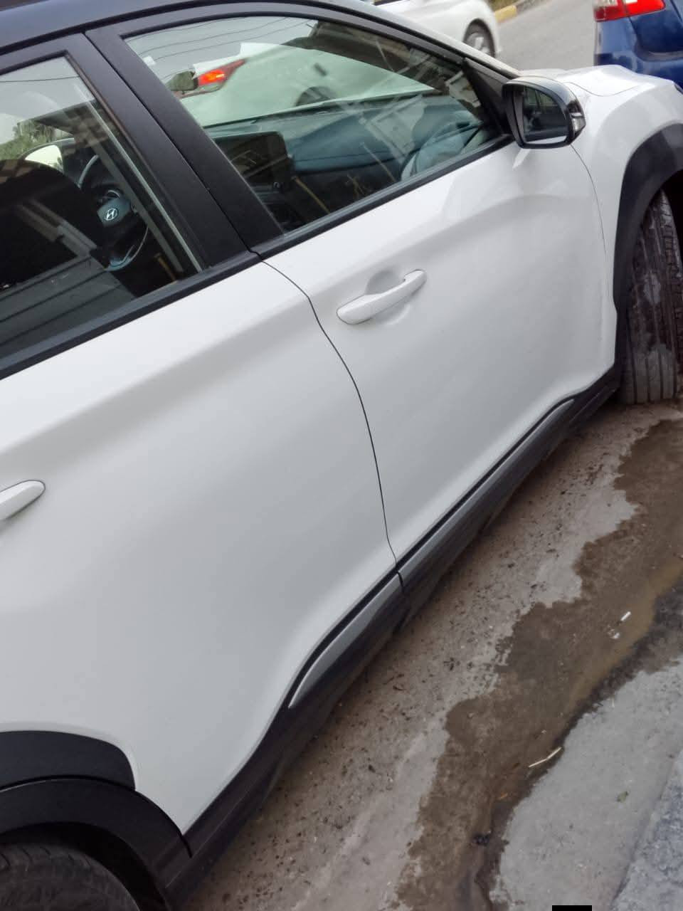 سلام عليكم سياره كونا للبيع موديل 2022 محرك
1600 حادثه جاملغ الأيمن 
صبغ بدون دواخل بغداد السعر 145 وبيها مجال رقم الهاتف. ***********
