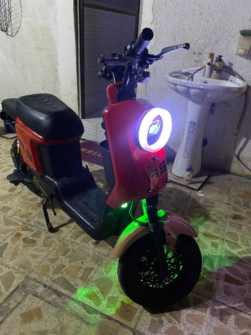 دراجه شحن R9 للبيع ب ٣٥٠ مكاني المعقل *********** واتساب
