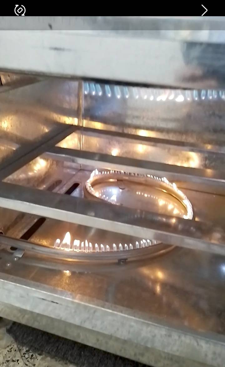 فرن غازي  لشوي السمك والدجاج والمعجنات
السعر ٤٠ الف 
قرب الكاظمية


**إذا كنت صاحب هذا الإعلان وتريد حذفه لأي سبب، رجاءا أرسل رسالة إلى الدعم الفني**