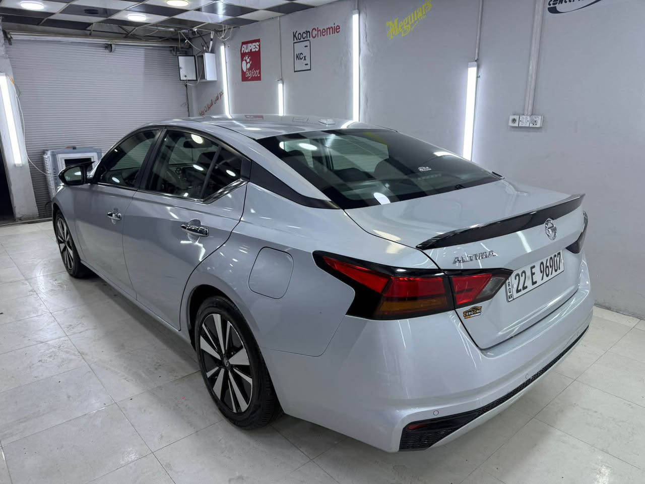 سلام عليكم نيسان التيما موديل 2022 SV  سعر 163$ سنويه باسمي شرط تحويل وال وكالة رقم جديد دولي بطاقة بانزين بيها سياره حيل جديده ومابيها نقص بدون صبغ جاملغ امامي مبدل بلادي مشدود نفس لون وشبر بل بونيد تعديل مكان كركوك رقمي *********** كركوك, العراق
