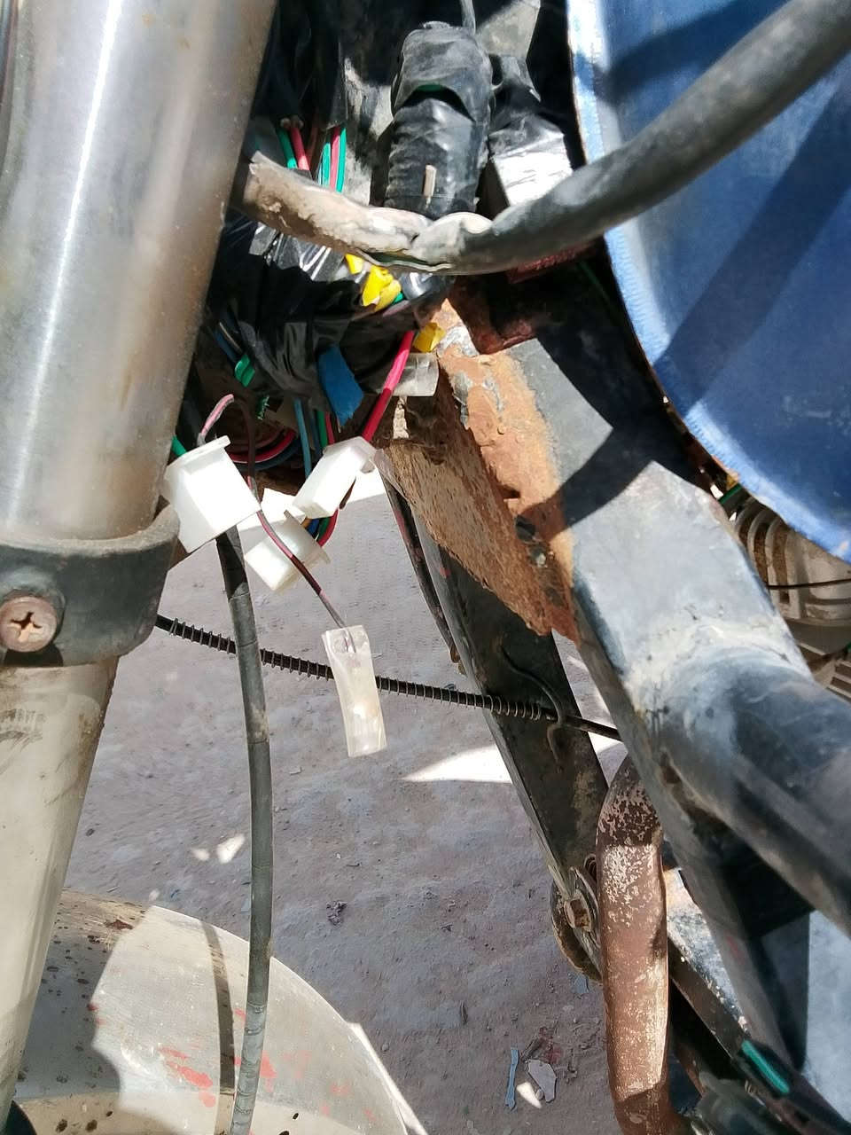 البيع كلك مكفوله من السرقه مكاني نجف حي شرطه مال كسبه مرحك مابيه شي شاصي بيه فطر بل ركبه وحاطيله باج تقويه شوفه شوفت عنك مو تكلي شبيه السعر 700وبيهه مجال الشراي يخابريني ويدلل ***********
