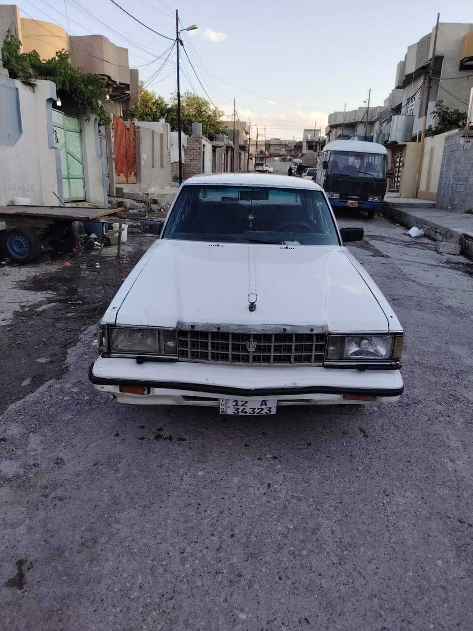 سوبر موديل 83 رقم دولي جديد  بسمي شرط التحويل كابون بانزين ماستر بيها محرك معمر رايمن كير شرط تواير خط ابيض جدد طخم نضيف وايرامنيه شغاله مصبوغه عام بسبب الهزه السعر 32 بيه مجال بسيط العنوان الاصلاح الزراعي المثلث الرقم ***********كورك *********** اسيا شراي تعال مباشر ودلل
