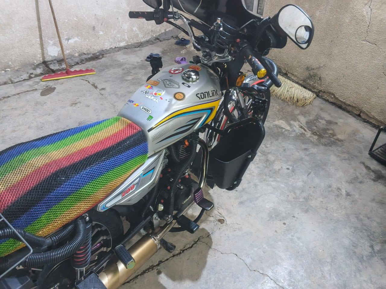 سلام عليكم شباب دراجه للبيع سونك موديل 2025 شهر 11 شادهه دراجي اي نقص مابيه
رقم الهاتف ***********
