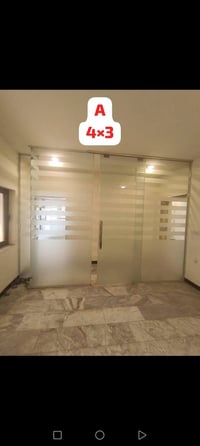 قواطع زجاجية للبيع مثل ما موضح بالصورة العنوان بغداد للاتصال فقط 07886...