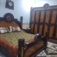 غرفة خشب ماليزي • باب أول • هيت حي السكك