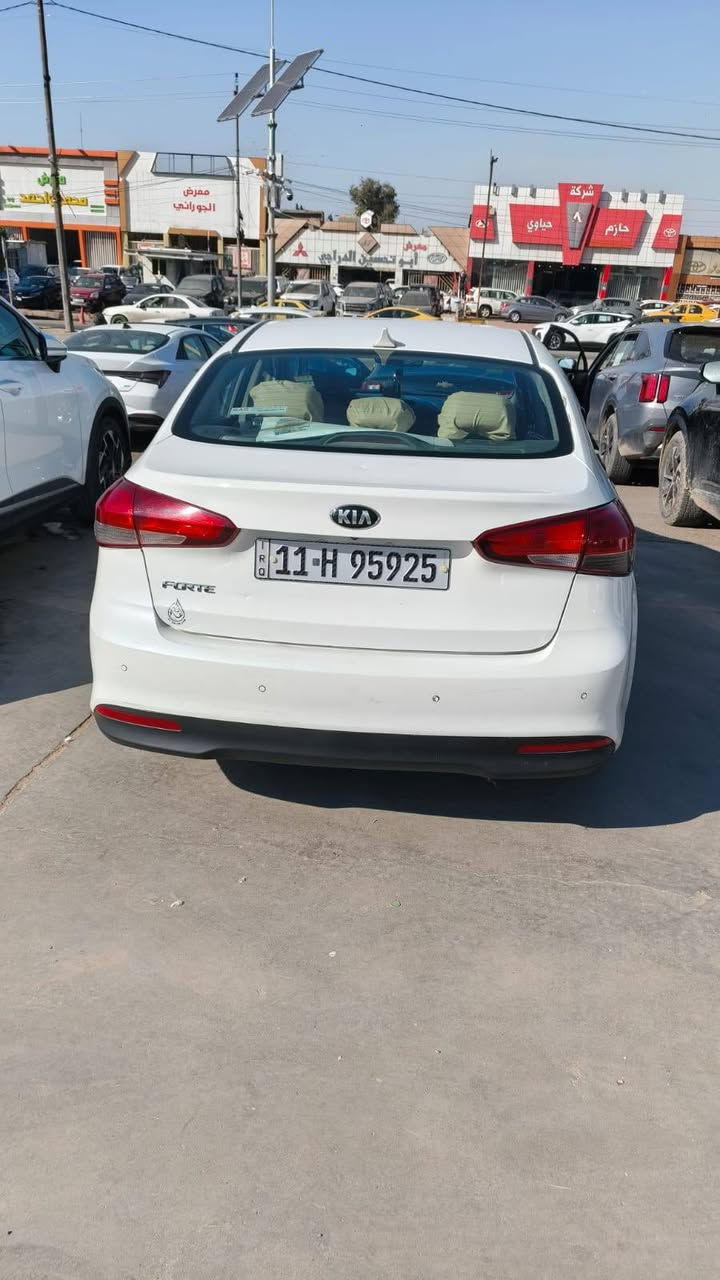 السلام عليكم فورتي 2017 البيع سياره بسمي رقم بغداد مكليزي مكينه كير تخم تاير سدر كله جديد ومضومت غاز  حادثه بابتين صفحت صايق بكان بغداد سعر 110 قفله مال بيع
***********
