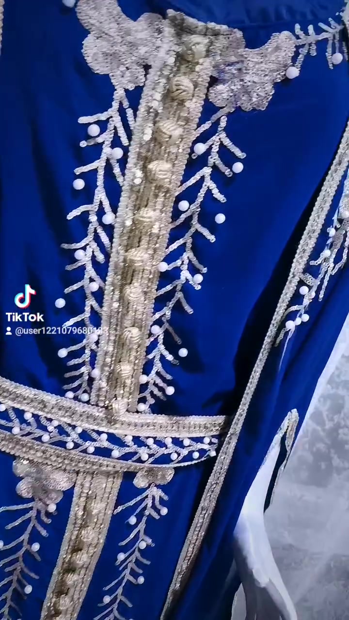 الصدر اني مخليتها تكدرين تطلعينها قياس فري للبيع ملبوس مره


**إذا كنت صاحب هذا الإعلان وتريد حذفه لأي سبب، رجاءا أرسل رسالة إلى الدعم الفني**