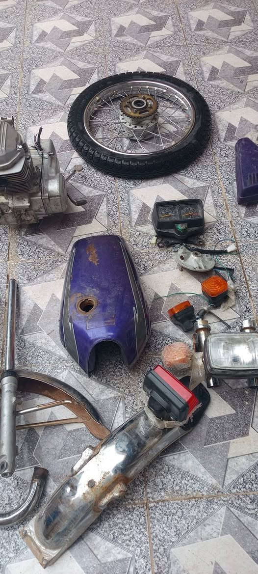 السلام عليك تعميره مال دراجه كامله للبيع يريدهن هاذه رقمي وبل خدمه
سعرهن 200 

***********
