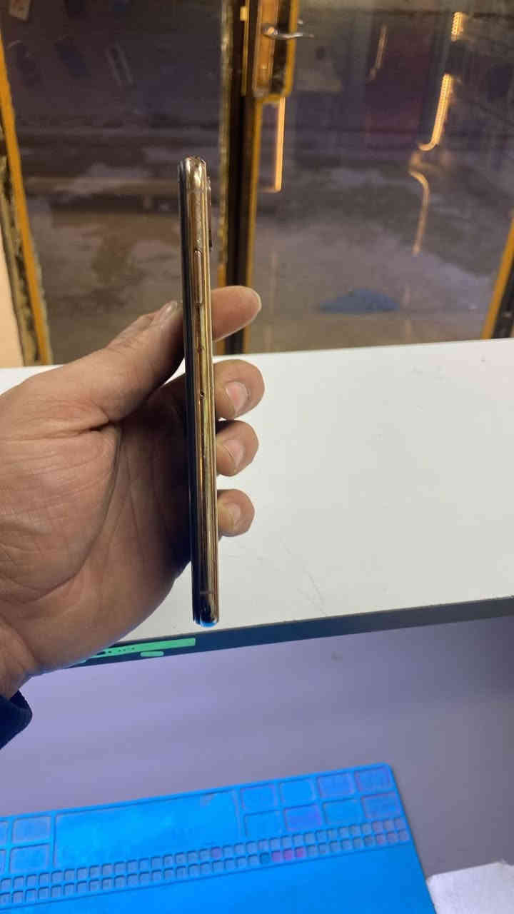 سلام عليكم
اكس ماكس 

مبدل شاشه وبطاريه

كلة شغال شرط الفحص كامرات نت شحن اتصال 

فيس إيدي شغال مرات قليل بشكل 

 ٢٥٦ 

 ١٨٠ بي مجال بسيط 

مكاني بغداد الامين الثانيه 

***********
