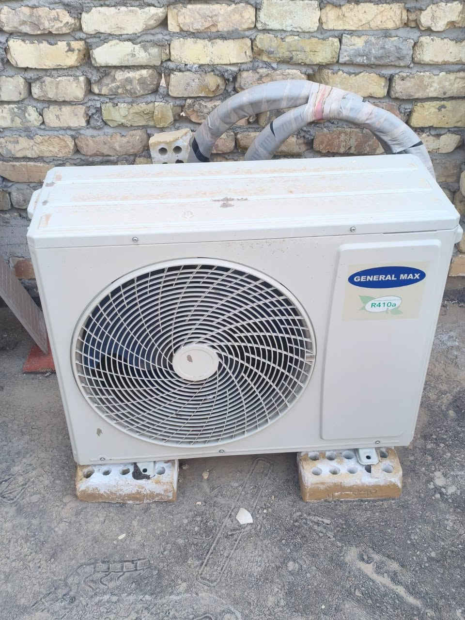 سبلت جنرال جديد مستعمل شهرين فقط بلكارتون مالتة معروض للبيع صاحب سبلت  ***********
