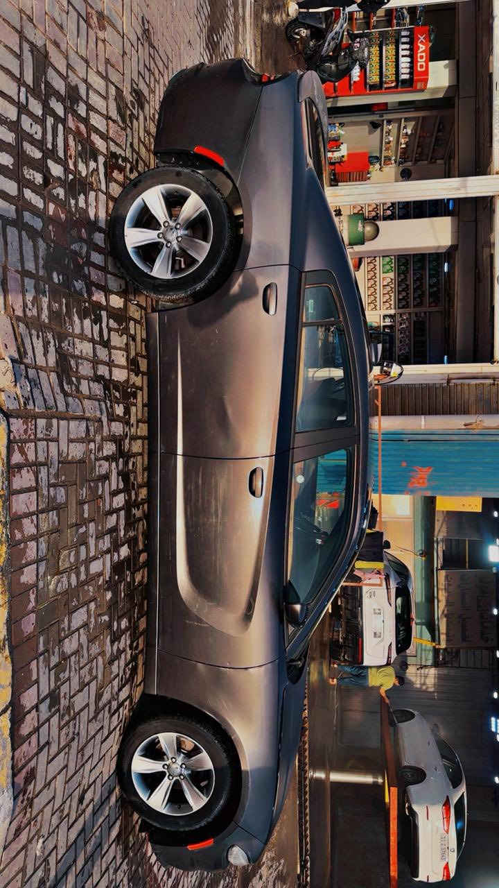 للبيع
سياره جارجر موديل 2017 متروكه من 2017 ماشيه 27 الف حقيقي بيها جاملغ وبنيد رقمها سليمانيه 
رايديها بشده و70 وبيها مجال 
عنوان بغداد الدوره ***********
