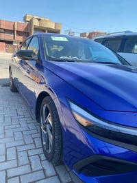 النتراموديل 2025ماشيه 4000بعده بحاله شركه حادث خلفي قبق جنطه تبديل فقط...