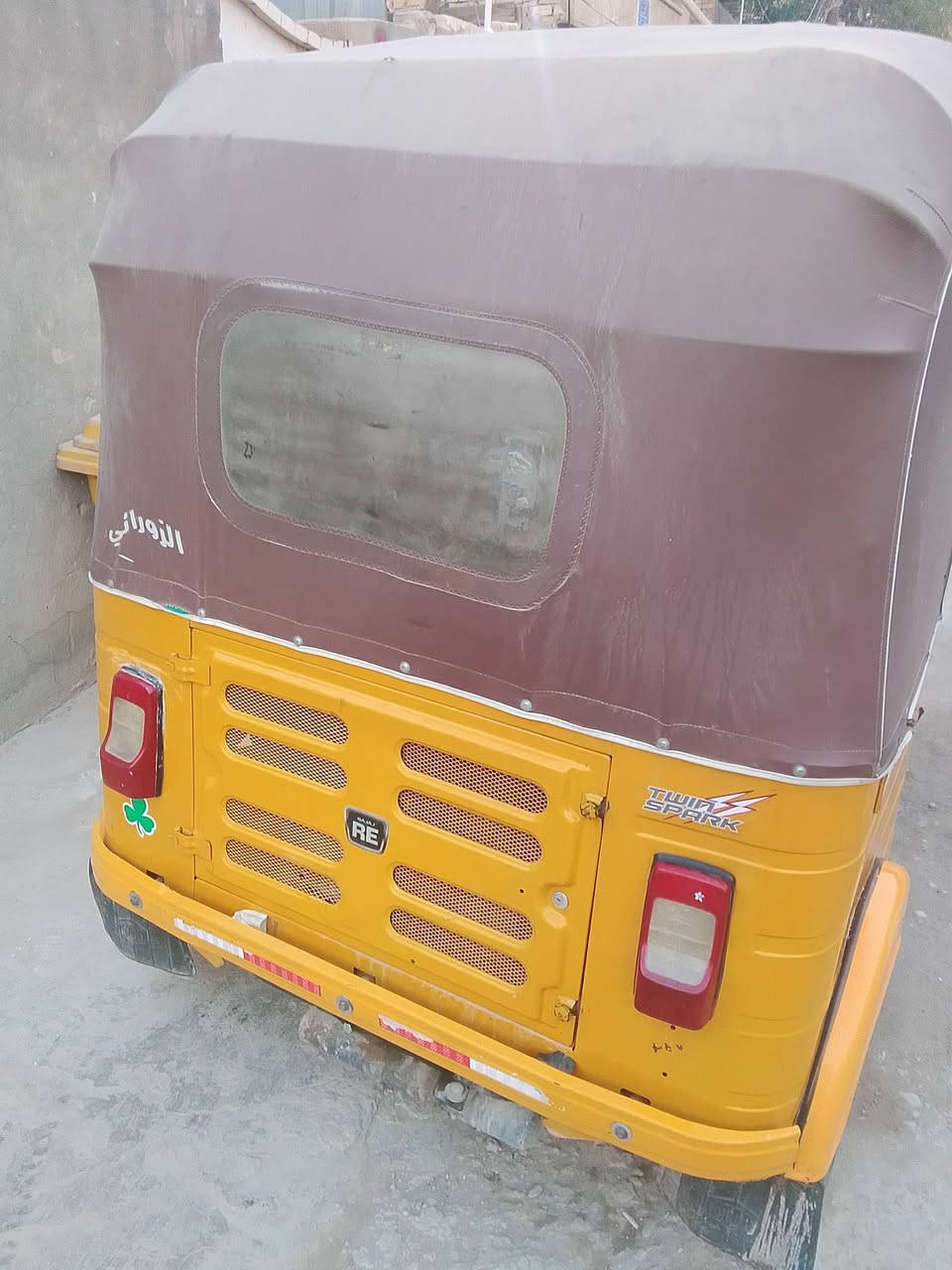 تكتك موديل 18 نضيفه 
تكتك نضيفه موديل 18نضيفه جدآ سعر 6 وبيه مجال***********
