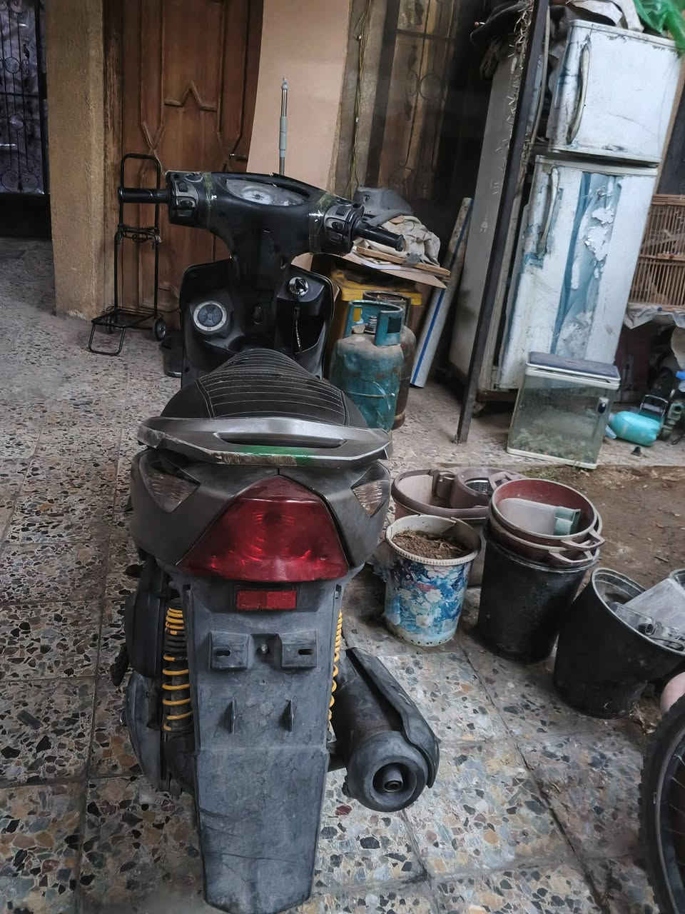 للبيع ثعلب نوزل كفاله عامه دراجه نازله من الرمبه قبل 5 اشهر مكينه مكفوله بلاديه مامفتوحه كهربائيات كامله اشاير يمنه يسره دبل اشاره هورن عالي ناصي رماش كفرات بلاديه مختمه دراجه نكرة بكل وقت
للبيع ثعلب نوزل كفاله عامه دراجه نازله من الرمبه قبل 5 اشهر مكينه مكفوله بلاديه مامفتوحه كهربائيات كامله اشاير يمنه يسره دبل اشاره هورن عالي ناصي رماش كفرات بلاديه مختمه دراجه نكرة بكل وقت 
نقوصاتها فقط ماشه معوجه وكفرات تعبانه وعداد الكيلومتر عطلان
سبب البيع نكلبت بيه ومافارغلها طالب سادس دراجه رمبه ومال جناي وخسران بسعرها هواي
سعرها 550 قفل قفل قفل غير قابل للتفاوض مكاني الحريه حي السلام☘️✨
رقمي : ***********
