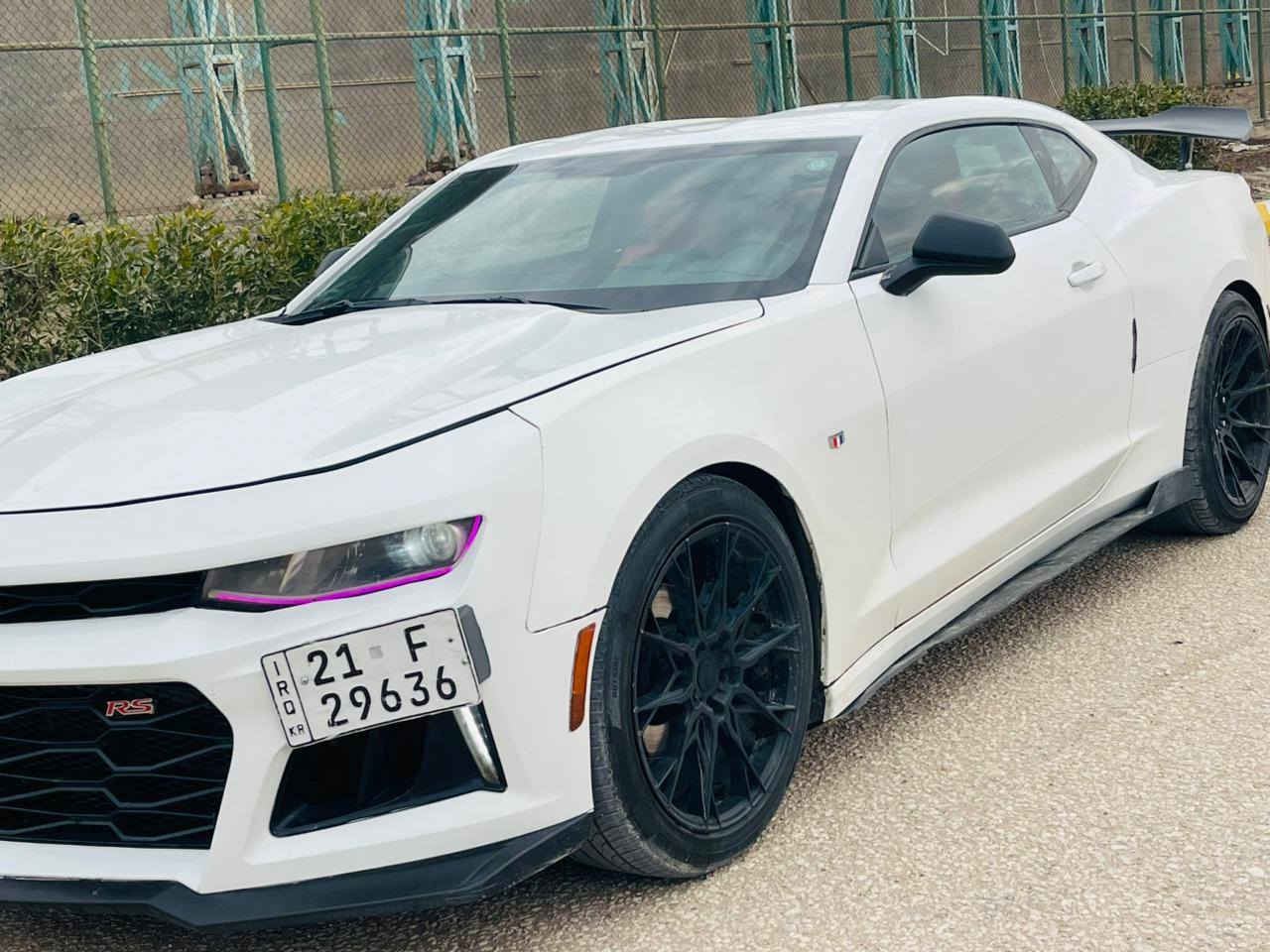 ب120 وبيها مجال جدا قليل بيع فقط
 /كمارو للبيع موديل 2016  فئه Rs محرك3600
استخدام شخصي من الدوام للبيت
حلوه كامله مكمله من كل النواحي ربع متصرف عليها ادامه كامله 
رقم الجديد بسم عربي جيرانه بالحله(القاسم) تريد تحويل تريد وكاله
ضررها حلو معدل و تعديل جاملغ كتر السايق وبنيد فقط 
والباقي كفاله كفاله
اكسل وكير ومحرك كفاله 
مكان بابل القاسم 
الخاص مفتوح والرقم بي وات ساب ***********
