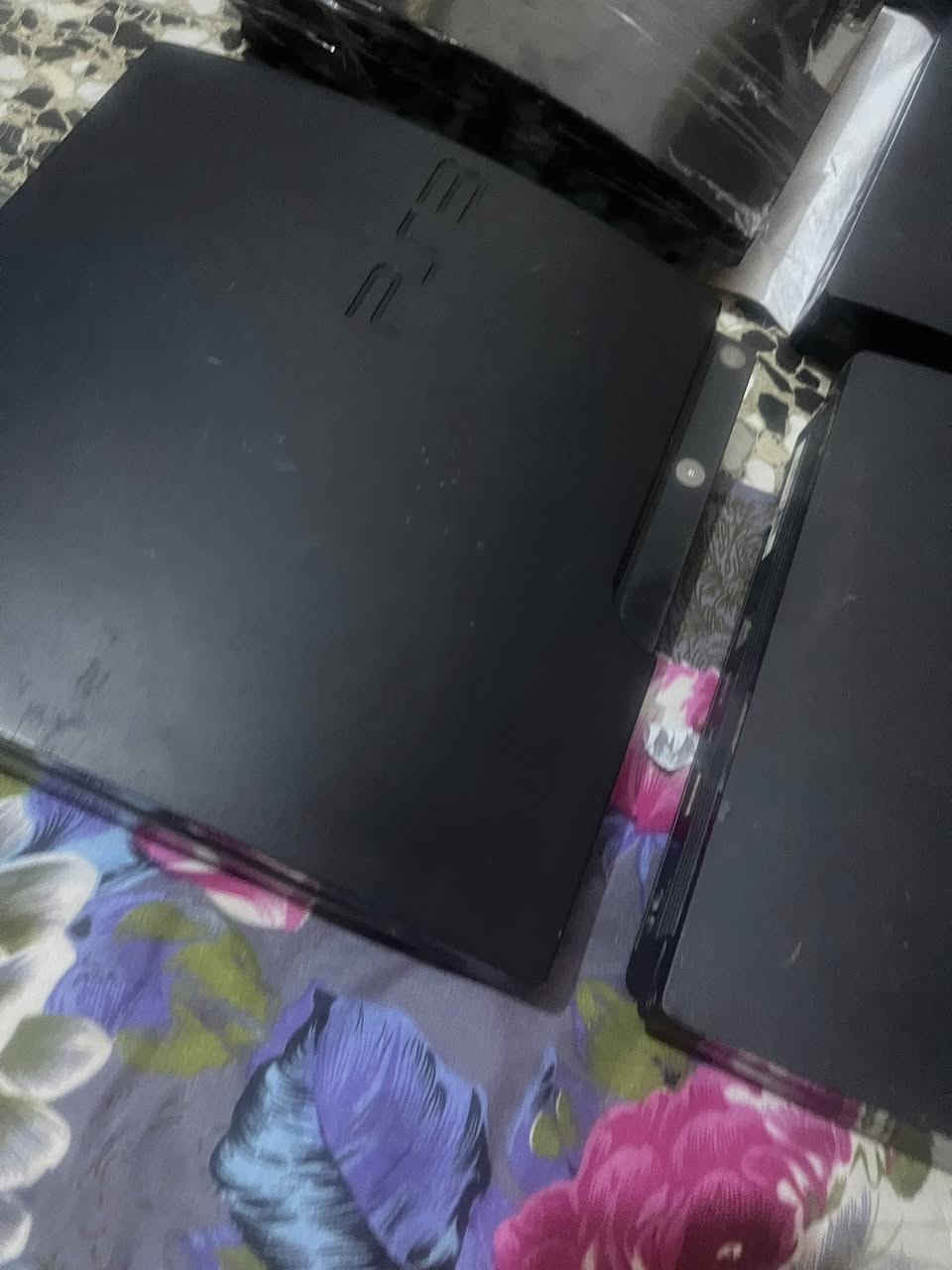 مكلف بالنشر ما موجود ماسنجر فقط واتس لحد راسلني ماسنجر
مجموعة غراض بلي ثري سلم    الاجهزه يشتغلن گلوب ويطفن 
السعر خاص 

جوستك عدد  وحده منهن تشتغل گلوب الباقيات طافيات 

رقم صاحب الغراض  ‪***********‬
