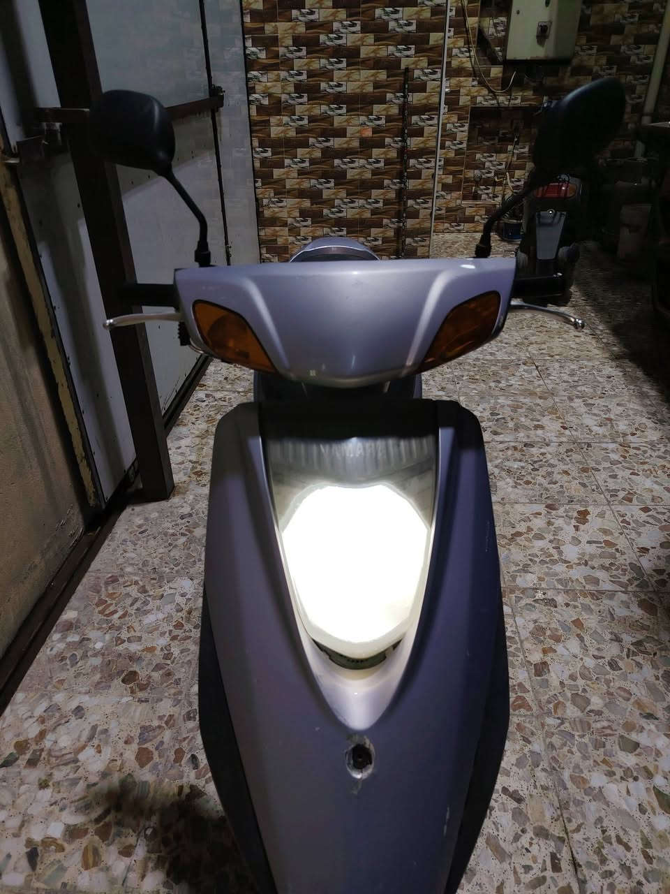 ب
بريز لايت ناصي بيها نقوصات سعرها 800 مكان بغداد الكريعات ***********
