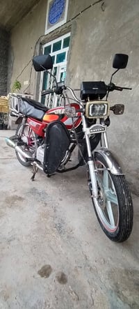 سافان للبيع ٥ كير مابيها اي نقص نضيفه 07886898180