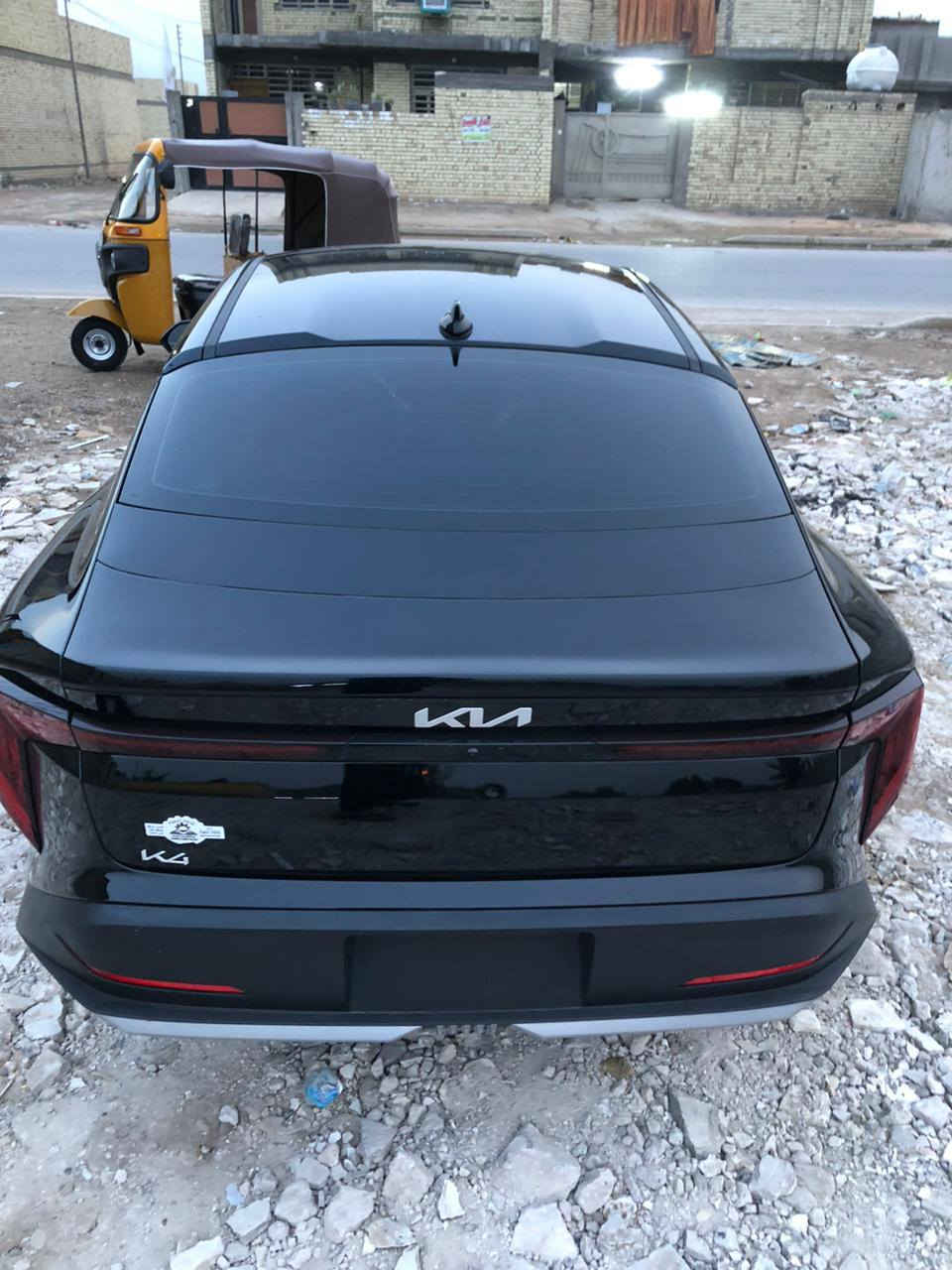 سلام عليكم K4للبيع موديل 2025  ليبل واحد  صبغ بنيد و جوملغ صوره الحادث موضح بل صور ارقم الهاتف ***********
