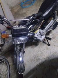 ماطور للبيع 5 كيره موديل 17 اللي يريد يتصل على هاي الرقم 07709494972