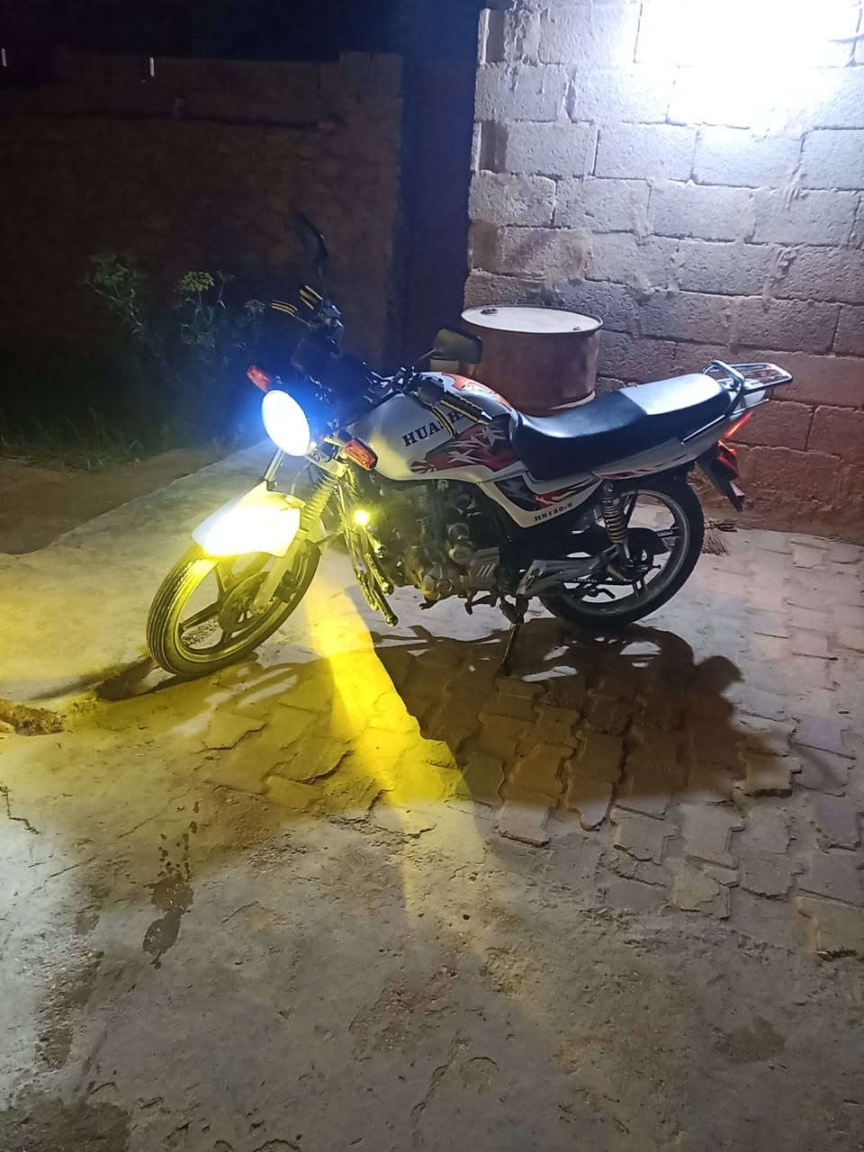 سلام عليكم متاح
موطور هيوشه موديل 19 محدث 24 

السعر 650 وبي مجال بسيط حك جيه 

***********
