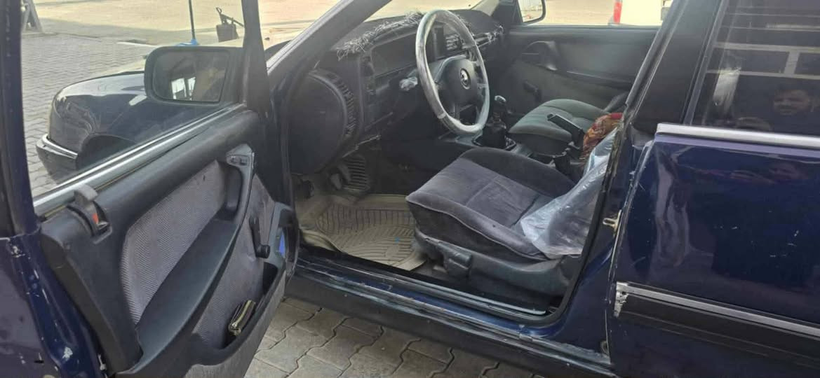 السلام وعليكم اوبل للبيع جديده رقم بغداد الماني موديل 92 السعر27 وبيه مجال اتصل ‏‪0780 330 0952
