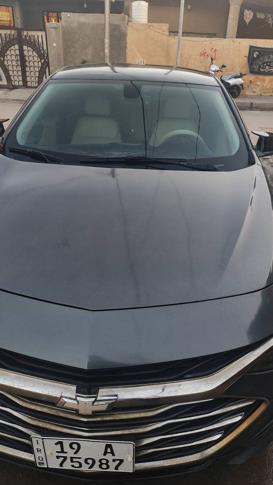 السلام عليكم
ماليبو موديل 2020 رقم كربلاء دولي معوقين باقيلها سنة وتصير حرة 
سنوية2028 مصبوغة عام مكينة كير تبريد مكفول
تخم تاير جديد سيارة كلشي مناقصها مكان كوت سعر78وبيها مجال بسيط ***********
