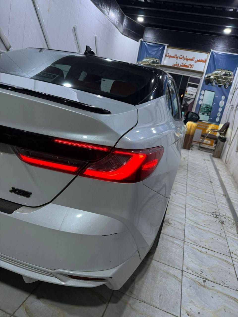 اللون ابيض صدفي توكلر / فول مواصفات 1/1
✅دخول جديد   

حادث سياره / بيبان اثنين تبديل بيبان وكاله اصلي نفس اللون  ونص الجاملغ يعني ٣ قطع 
 
 
 مواصفات XSE 
🔹داخل جلد احمر 
🔹بصمة تشغيل ابواب 
🔹فتح الصندوك ذكي 
🔹محرك 2500 هايبرد 
🔹دشبول دجتل 
🔹رادارات 360 درجة ( امامي جانبي خلفي ) تمنع التصادم الامامي والجانبي والخلفي
🔹التحذير عند فتح الباب 
🔹تحكمات ستيرن 4 جهات  
🔹 شاشة 4 وضعيات للعدادات
🔹 4 وضعيات قيادة ( عادي/ سبورت /ذكي / اقتصادي ) 
 🔹مثبت سرعة ذكي ( التحذير عند مغادرة المسار )
‏🔹Auto Hold التوقف لفترات قصيرة
🔹الهاند بريك بصمة 
🔹شاشة  حجم كبير لمس تدعم نظام الابل كار بلي والاندرويد اوتو بدون كيبل يربط التلفون واير ليس و GPS  
🔹شحن واير ليس  
🔹نظام الصوت Bose عدد السماعات 8 ‏
🔹دخول ذكي عند الاقتراب 
🔹لايت لد
🔹نقطة عمياء
🔹تدفئة بالكشنات
🔹 لد متغير الالوان لون على طول الدشبول
🔹تحديد مسار وقيادة ذاتية  ورادار امامي 
🔹مانع انزلاق 

العنوان 📍نجف

للتواصل ☎️ ***********
السعر ٢٥٠ او مراوس بسياره اقل
