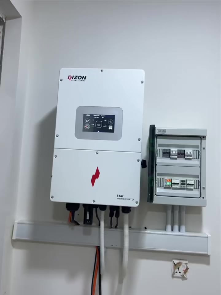 #شركة_الراصد 
تنصيب منظومة طاقة شمسية بسعة 30 أمبير نهاري ليلي من RIZON و بضمان 5 سنوات 
و ايضاً تنصيب 16 لوح بقدرة 640W بوجهين من لونجي و بضمان 25 سنة 

للأستفسار على الأرقام :
***********  
 ***********

العنوان: 
فرع الأول  السماوة-الغربي-تقاطع الوردة-مقابيل الخزينة

فرع الثاني السماوة-بداية شارع الشعبية- من جهة الكورنيش

#الطاقة_الشمسية #كهرباء #انفيرتر #rizon #longi
