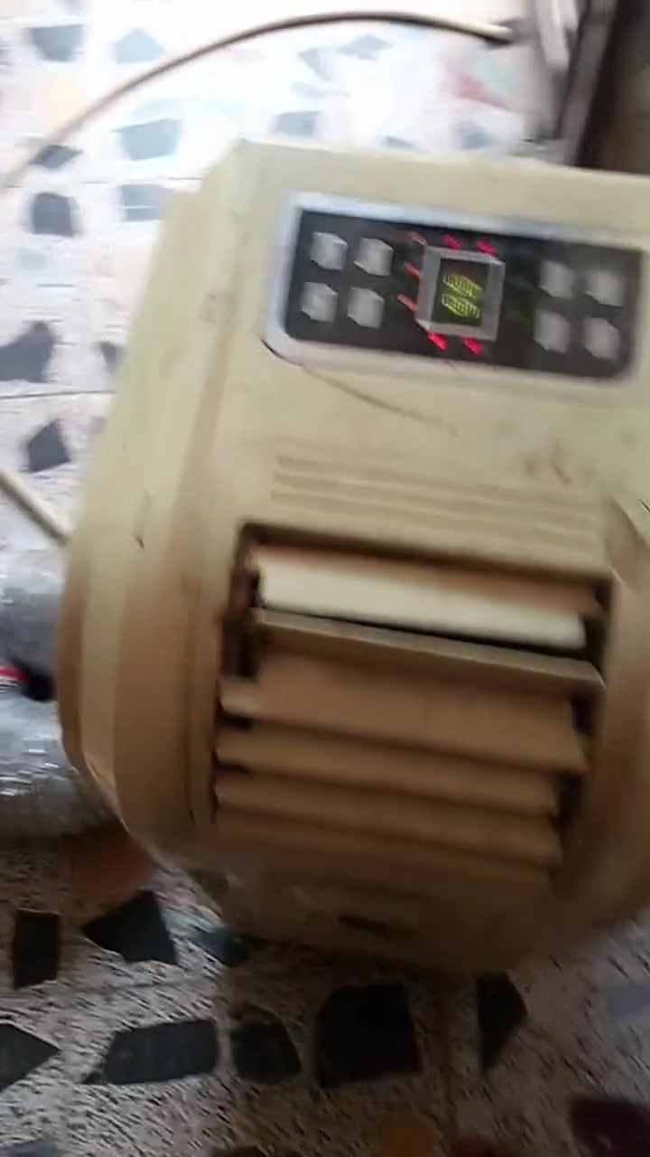 سبلت متحرك جهاز نضيف مال بيت هوة يخبل ينهض 2امبير ويستقر على واحد امبير السعر 200وبية مجال  حق الجيةمكاني مدينة الصدر داخل قرب مطعم ليمونا


**إذا كنت صاحب هذا الإعلان وتريد حذفه لأي سبب، رجاءا أرسل رسالة إلى الدعم الفني**