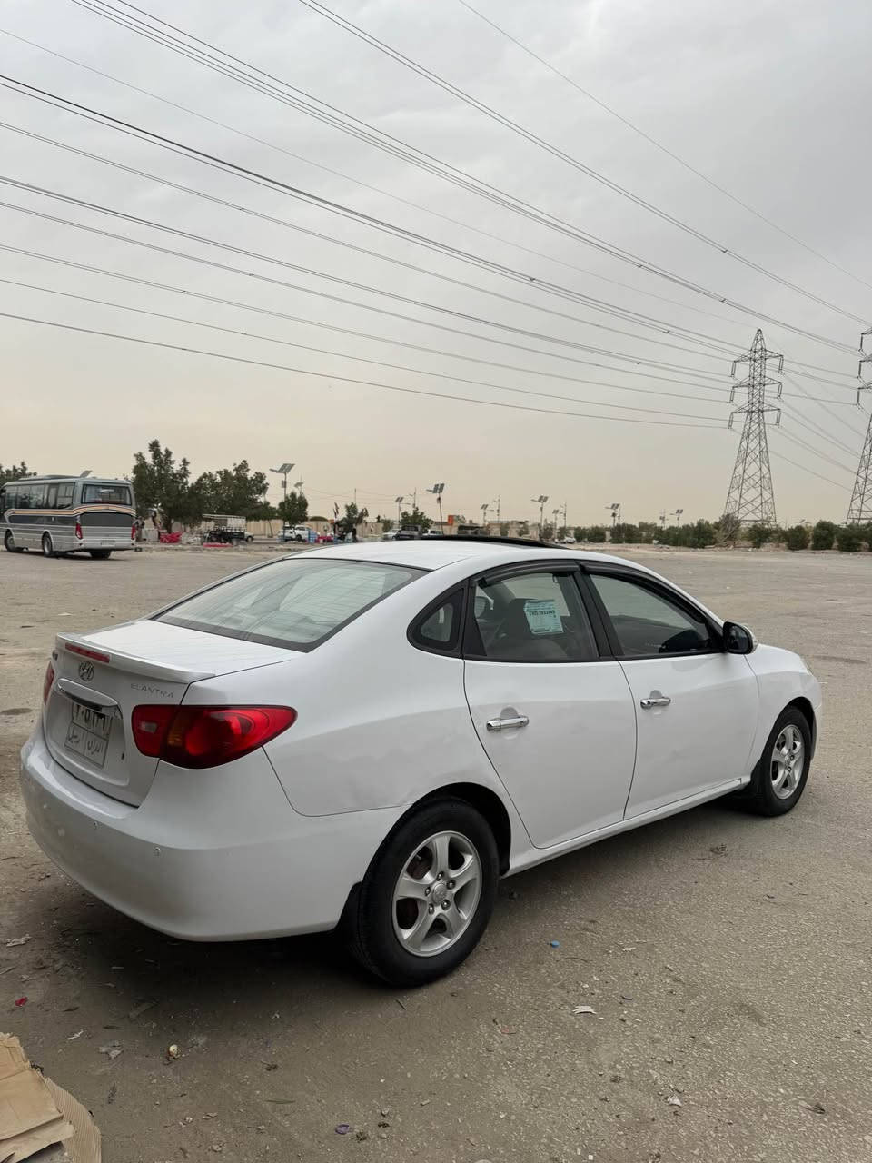 سلام عليكم النترا 2011 وارد خليجي فول السيارة رقم اربيل بيهة صبغ بين الباب والجاملغ الأمامي وبدون ضربة داخل وبيهة بارد قليل بنفس الصفحة السيارة جاهزة مكاني النجف 
*********** النجف, العراق
