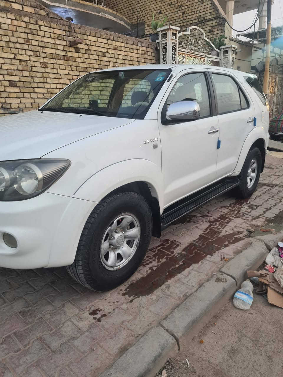 فور جنر 2008محرك3000 vvt مكفول من الضربه والصبغ بارد قليل سياره جاهزه رقم بصره انكليزي مكان العماره السعر 135$وبيهامجال الاتصال علا الرقم ***********
