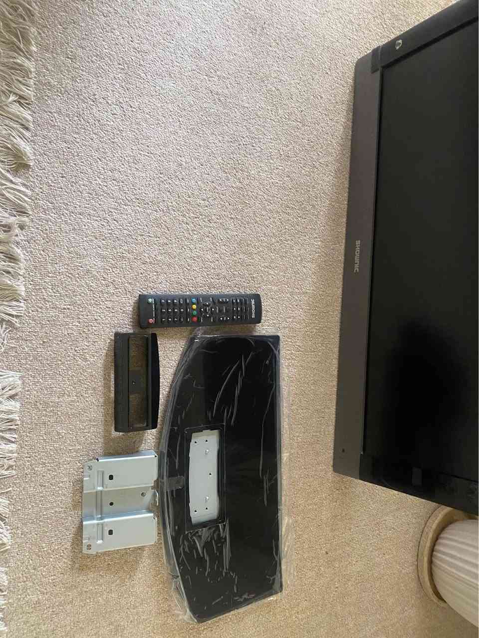 سبلت طن ونص نوع ستايل كوري تدفئة وتبريد شغال مع شاشة مواصافت بالصورة مع كامل الاغراض مو سمارت عادي السعر 200 الف الكل المراسلة *********** شارع كوية سايدين لاوان أربيل, العراق
