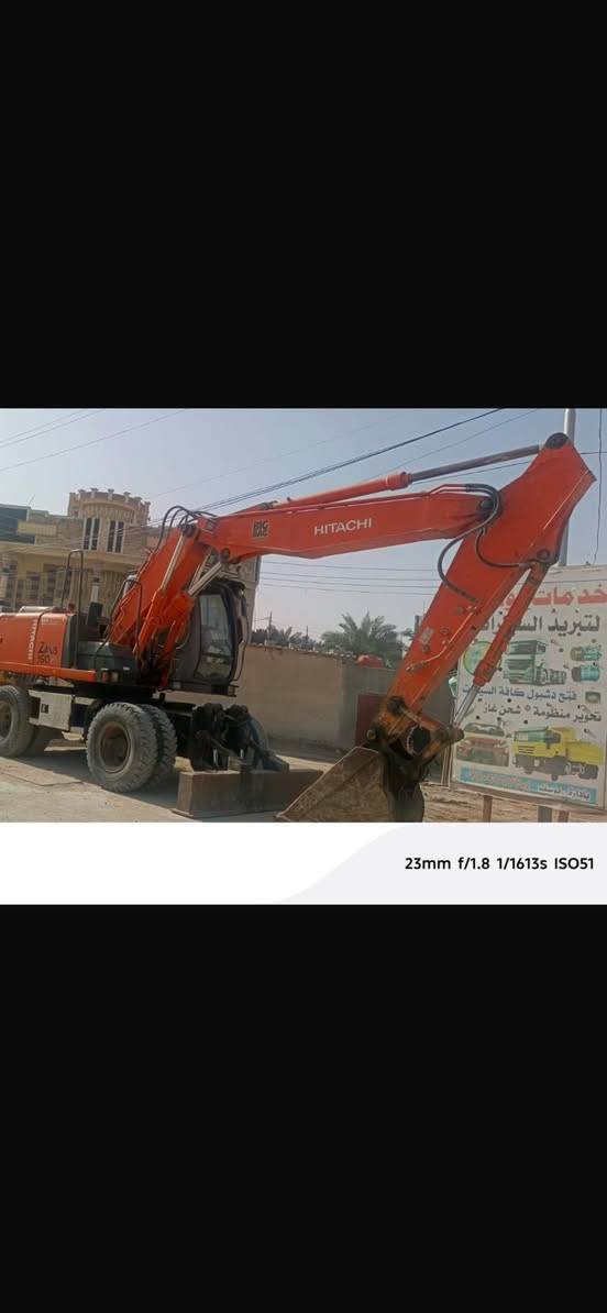 حفار تاير هيتاشي حجم 160 جاهز اي نقص مابيه المكان الناصريه رقم اربيل السعر 325 الاستفسار
 0781 698 7545‬
