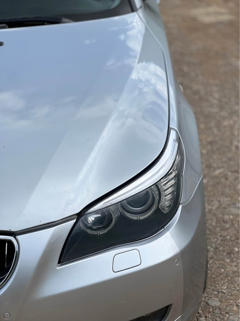 BMW e60 2009 530i  
نمونەیە لە جوانی 
فول مواسەفات مەنەفێست اصلی 
بێ سبوقە هیچی نییە گێرو مەکینە بە شەرت
نرخی ٩٢ وەرەقە و مەجال
*********** أربيل, العراق

