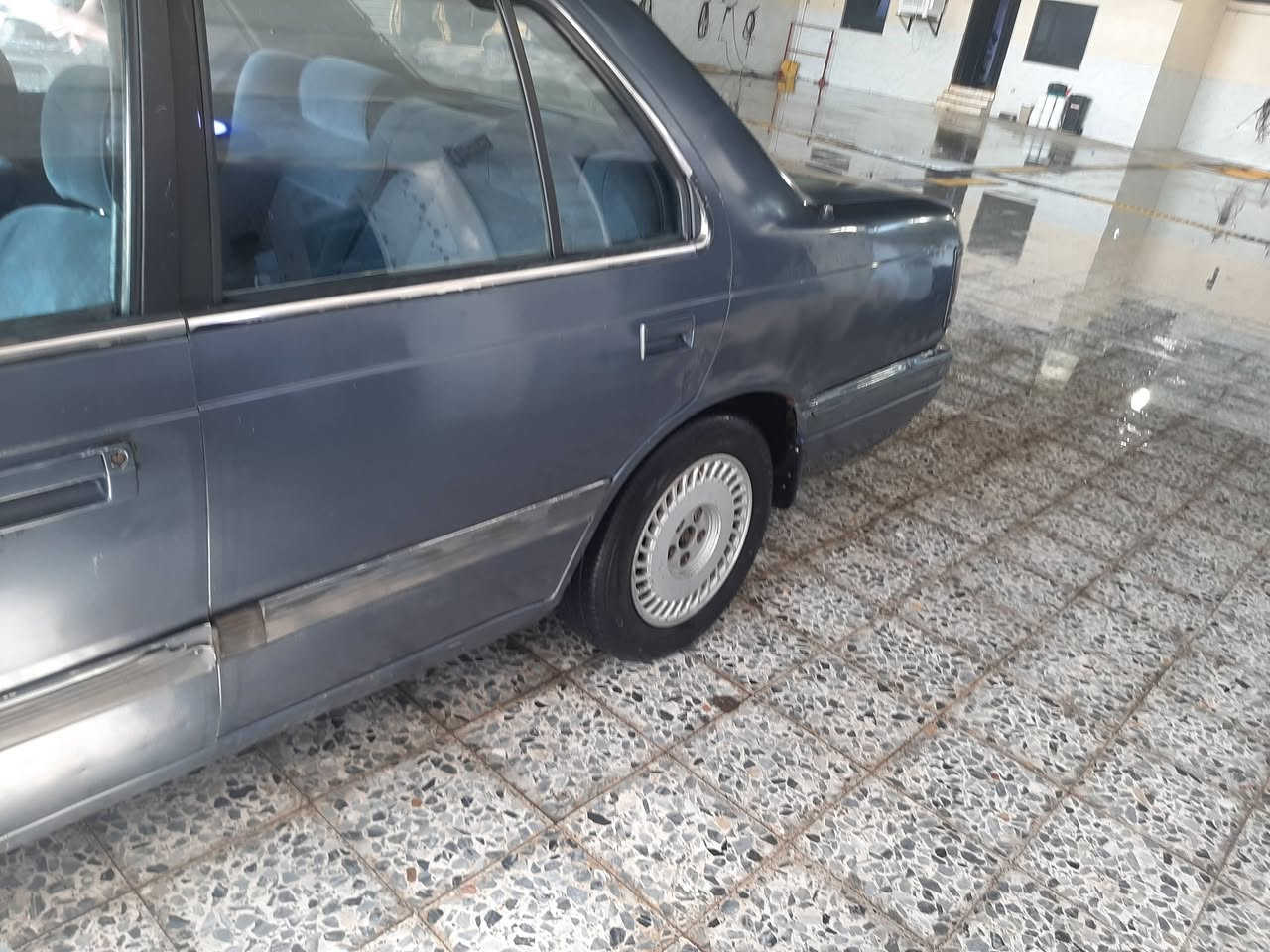 السلام عليكم مازدا 929 فول اوتوماتيك السياره بلاديه وعلى وضع الشركه مكينه 4 سياره قدام العين رقم دولي السعر 22وبيها مجال قليل  *********** //***********

