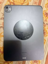 ايباد M4 برو • بطارية ٩٨٪ • بغداد الكريعات