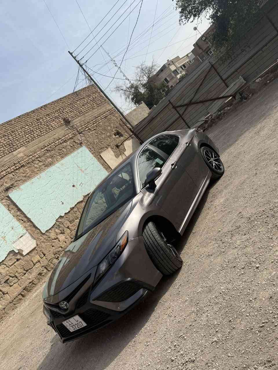 كامري للبيع موديل 2024 هايبرد فول مواصفات للأخير
فتحه سقف 
بصمه 
نقطه عمياه
رادارات امامي خلفي 
توقف ذاتي 
هاندبريك بصمه 
اوتو هولد 
3انضمه سياقه 
داخل جلد كرسي كهرباء 
شاشه كبيره 
وبعد مواصفات معروفه 
السياره صبغ فقط قبق الجنطه بدون دواخل وبدون ايرباك السياره حلوه وجديده اخت الزيرو رقم بغداد وبسمي ماشيه 7000 كيلو متر السعر 21500 وبيه مجال للطيبين مكان السياره الرمادي رقم الهاتف ***********
