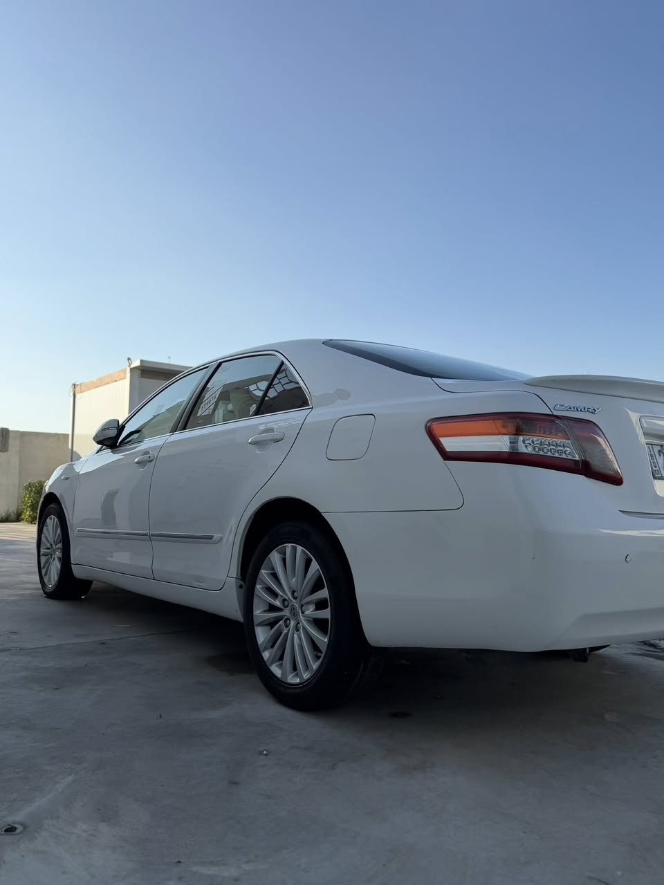 تويوتا كامري 2008 خليجي فول GLX
سلام عليكم تويوتا كامري موديل 2008 محدث 2011
مواصفات GLX داخل اصفر سلايت شاش كامير حساس 
اشارت بل مراي تبريد خلفي كشانت كهربائي 
لايتات زينون 
كير محرك بشرط لا صرف لا بخار بدون فتح
صدر امامي جديد 
شرط تحويل والغرامات 
سنوية هز رقم ژينكة جديد 
صبخ بيها بونيد وبيها ثلالث مكانت شبر صبخ بدون دواخل 
السيارا جاهز. وحلو 
مكاني كركوك 
للبيع فقط  
سعر108 بيها مجال 
***********
